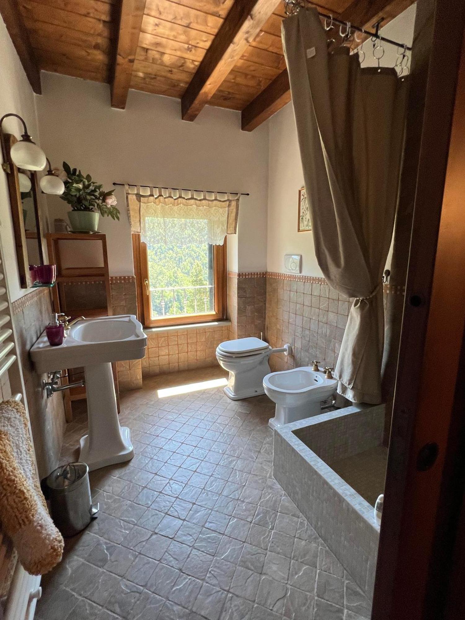 Casa Boru - A Beautiful Fully Restored Spacious House With Fantastic Views Calice al Cornoviglio Exterior photo
